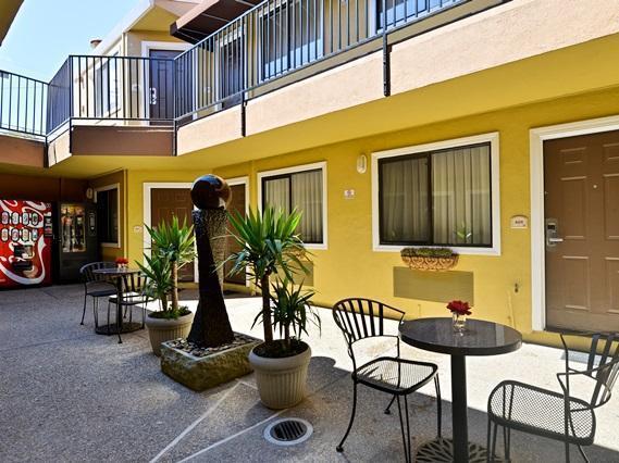 Inn By The Sfo South San Francisco Exterior photo